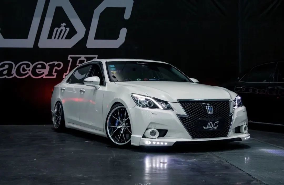 &ldquo;皇冠?&rdquo;停產，我爹說他的青春結束了