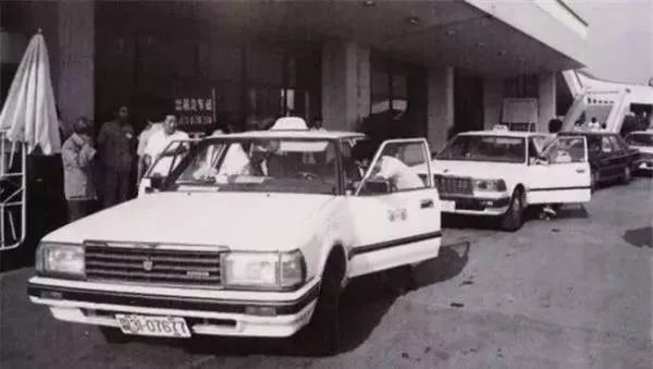 &ldquo;皇冠?&rdquo;停產，我爹說他的青春結束了