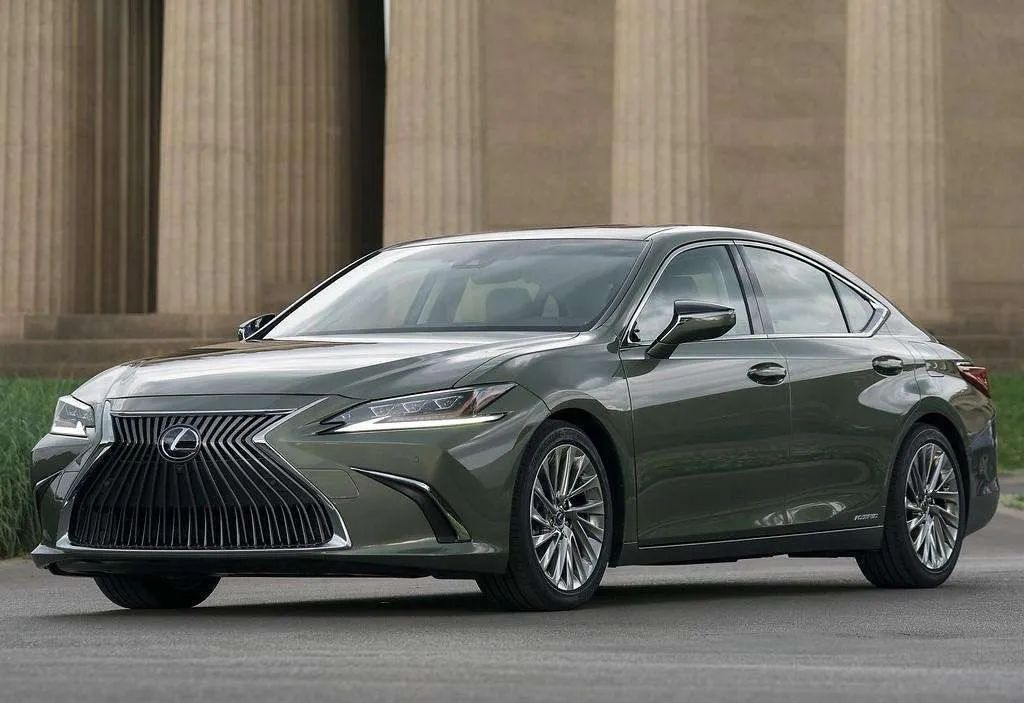 &ldquo;皇冠?&rdquo;停產，我爹說他的青春結束了