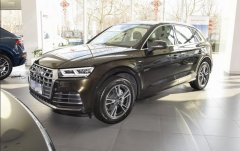 奧迪Q5L：我都降破30萬起，你們還買途觀L，是嫌棄我車標不好看？