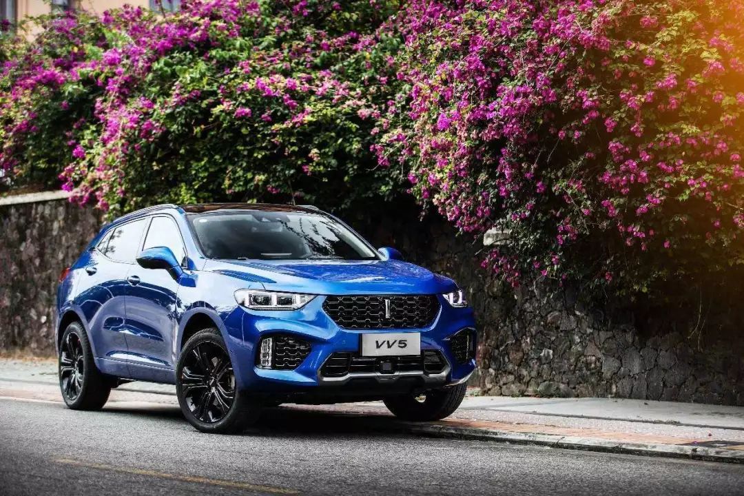 吉利換標，寶駿換標，奔騰也換標！換個車標就牛X了？