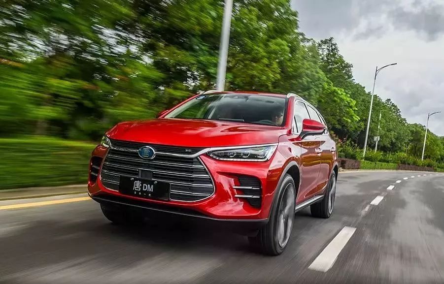 吉利換標，寶駿換標，奔騰也換標！換個車標就牛X了？