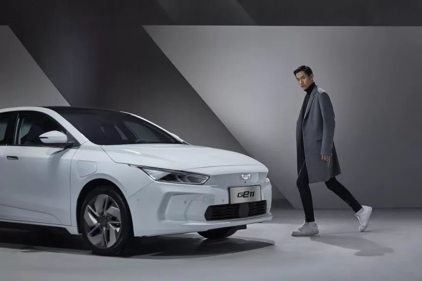 吉利換標，寶駿換標，奔騰也換標！換個車標就牛X了？