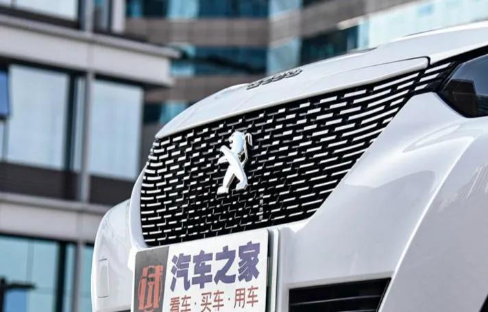 標致e2008：像個沒寫地址的信封