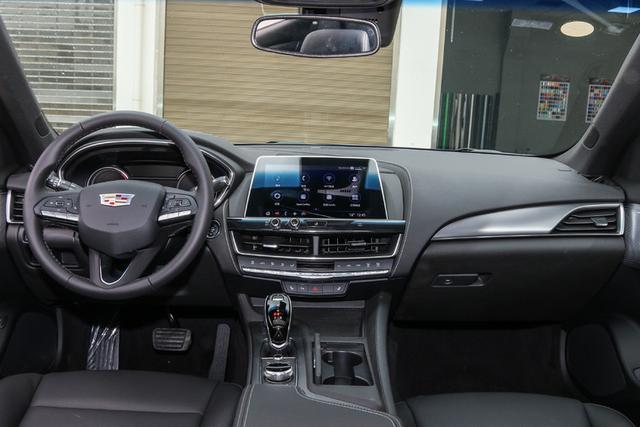 三十而立，買車還是現實點！這些車不比BBA差，還都不到30萬