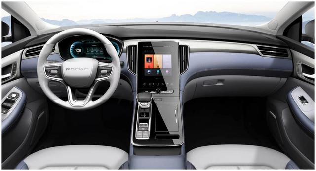 首款R標車型上市，榮威R ER6能否一炮而響？