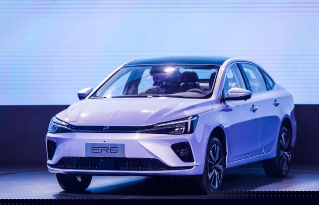 首款R標車型上市，榮威R ER6能否一炮而響？