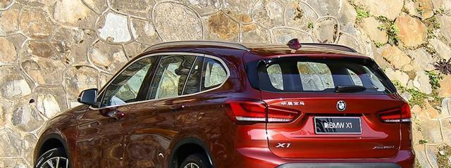 僅僅是為了買個(gè)&ldquo;車標(biāo)&rdquo;？詳細(xì)解析寶馬X1和奔馳C級(jí)！
