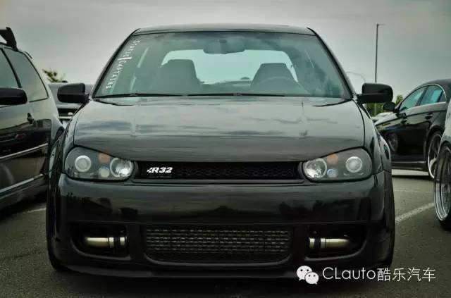 大眾｜R系列神車換Logo，這是要干掉所有超跑和不服？