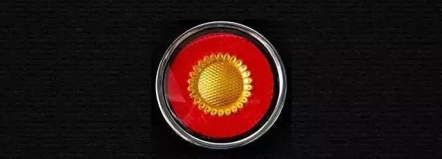 中國(guó)紅旗被刷屏了...不僅換上全新Logo，概念車同樣驚艷