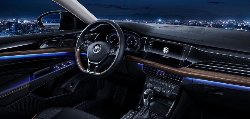 都說就怕大眾logo下面帶字母，全新帕薩特要搞事情