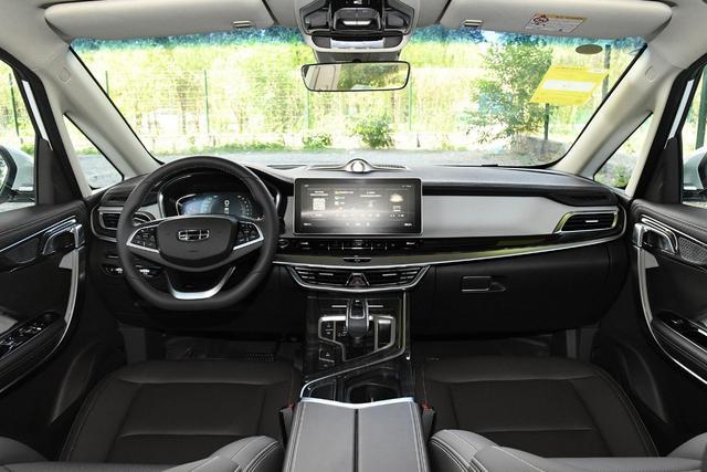 除了黑色車標還變了啥？新款吉利嘉際值不值得買