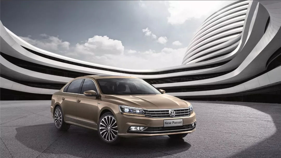 20萬左右，該買奔馳、寶馬、奧迪的A級車，還是普通品牌B級車？