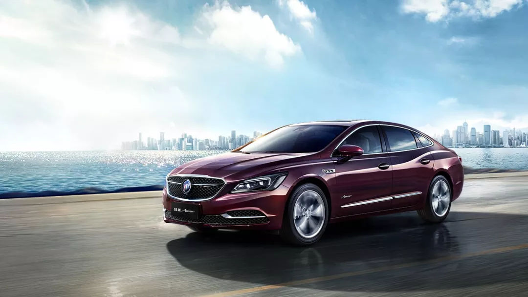 20萬左右，該買奔馳、寶馬、奧迪的A級車，還是普通品牌B級車？