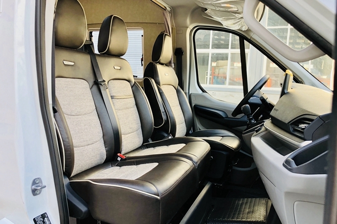 說實話！25.98萬-36.98萬 選V90自動擋B型房車 行內人也有些懵！ 