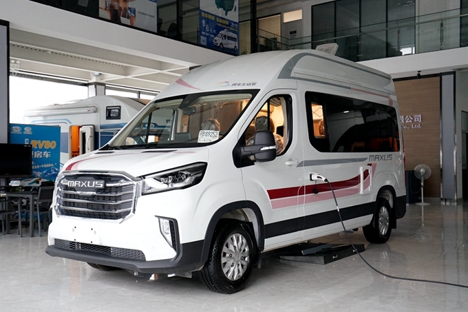 說實話！25.98萬-36.98萬 選V90自動擋B型房車 行內人也有些懵！ 