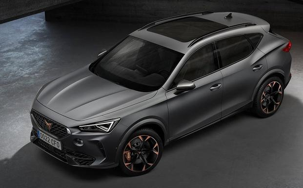 大眾途觀L換殼車，顏值媲美保時捷，5.4秒破百掛回旋鏢車標