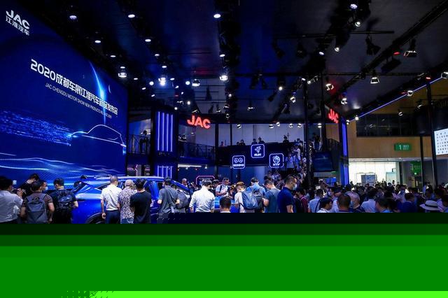 2020成都車展：江淮嘉悅X8首秀 大眾賦能嘉悅3.0