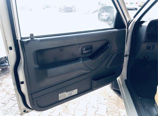 經(jīng)典外觀勾起回憶殺，11年的五十鈴皮卡品質(zhì)過(guò)硬，狀態(tài)依然穩(wěn)健