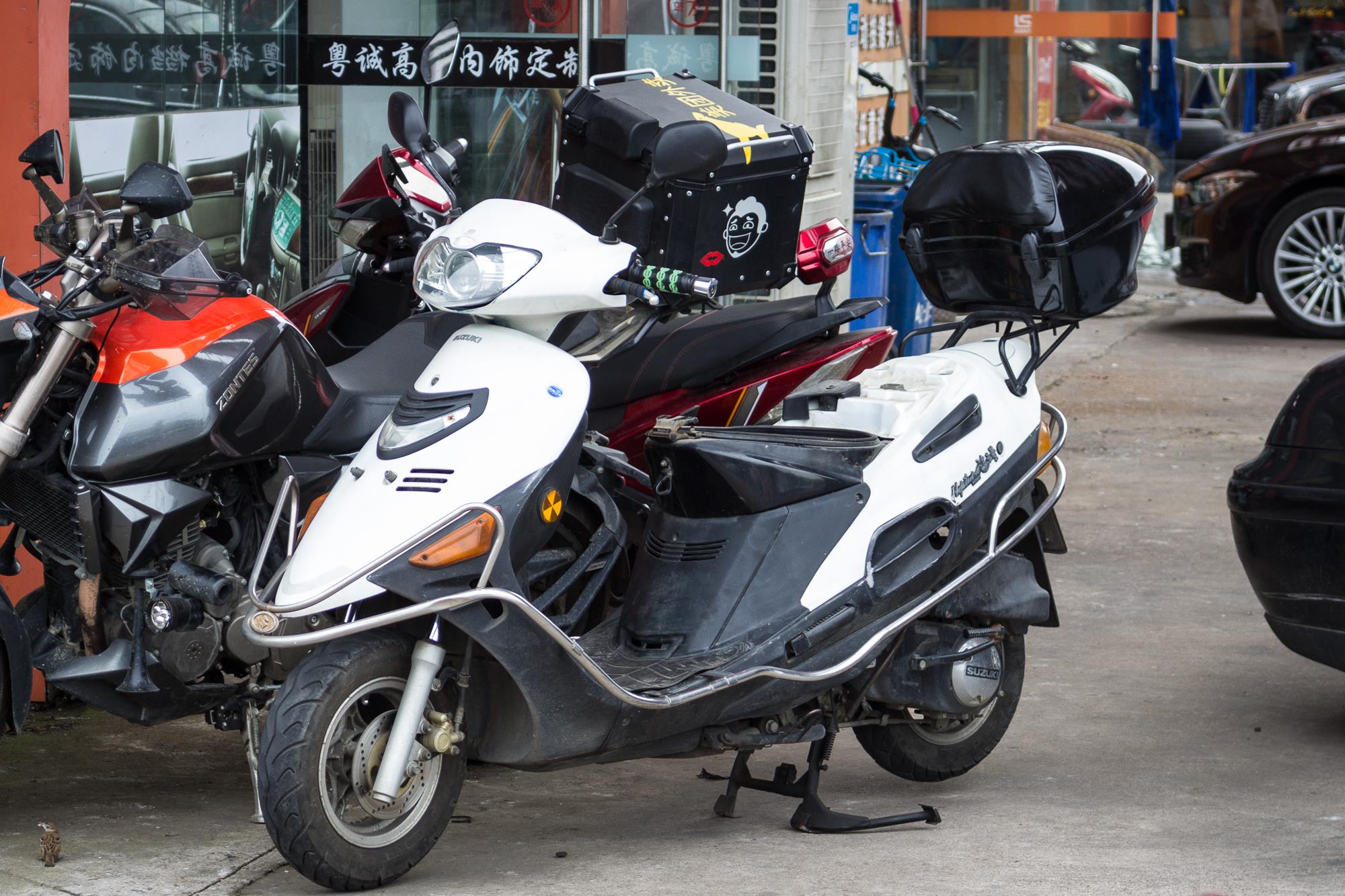 �Ͽ�����ľ������̤��Ħ��܇���v֮���ƶ����ΰ���Ƥ�����w��