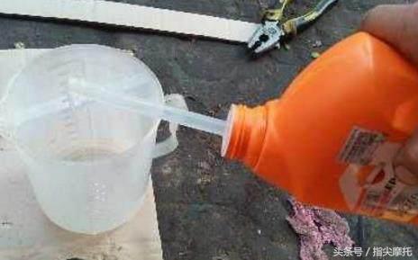 全圖直播手把手教你進行摩托車法斯特Fast前減震器的維修與換