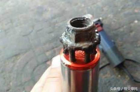 全圖直播手把手教你進行摩托車法斯特Fast前減震器的維修與換