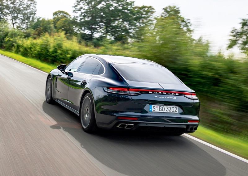 ���ۃr(ji��)97.3�fԪ�����r(sh��)��Panamera��܇����