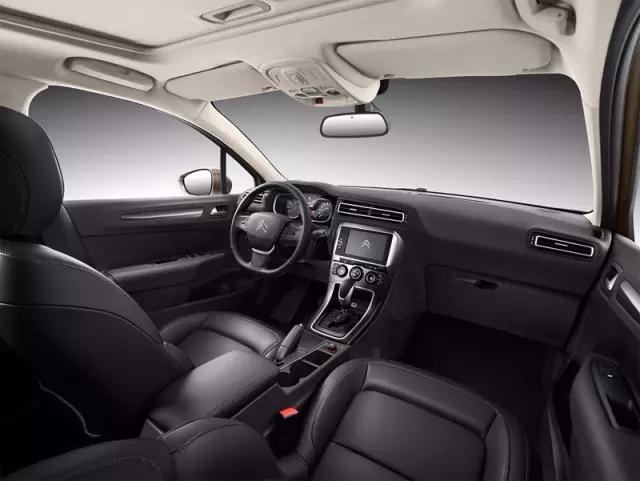 新車:10.78萬元-16.48萬元,東風雪鐵龍C4世嘉