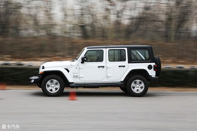 �ۿ�SUV���I�yԇ ȫ��Jeep���R��Sahara