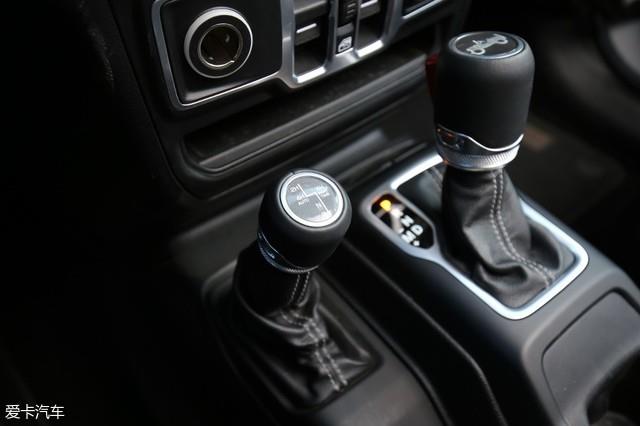 �ۿ�SUV���I�yԇ ȫ��Jeep���R��Sahara