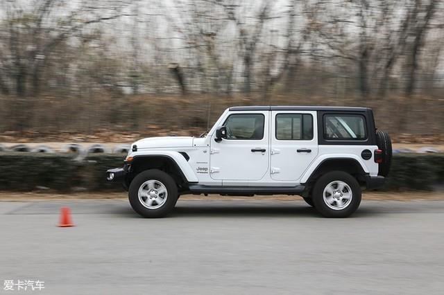 �ۿ�SUV���I�yԇ ȫ��Jeep���R��Sahara