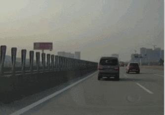 ��܇�����������б�̥�ˣ�ǰ݆��̥�ͺ�݆��̥��һ����Σ�U�أ�